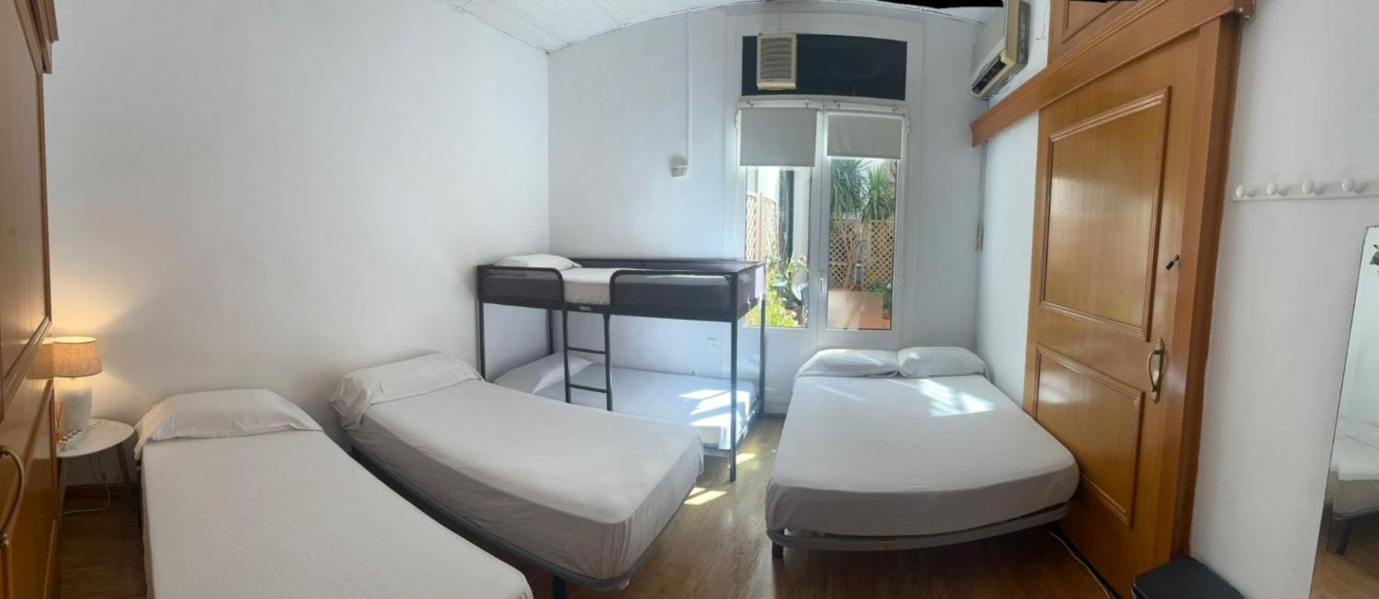 Habitacion Para Grupos Hasta 8 En Plena Rambla De Cataluna Barcelona Eksteriør bilde